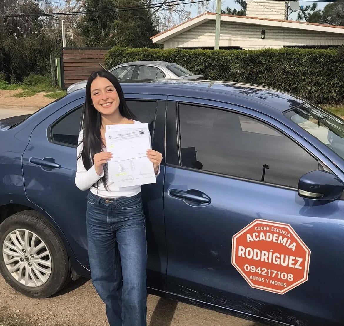 Alumna con examen práctico